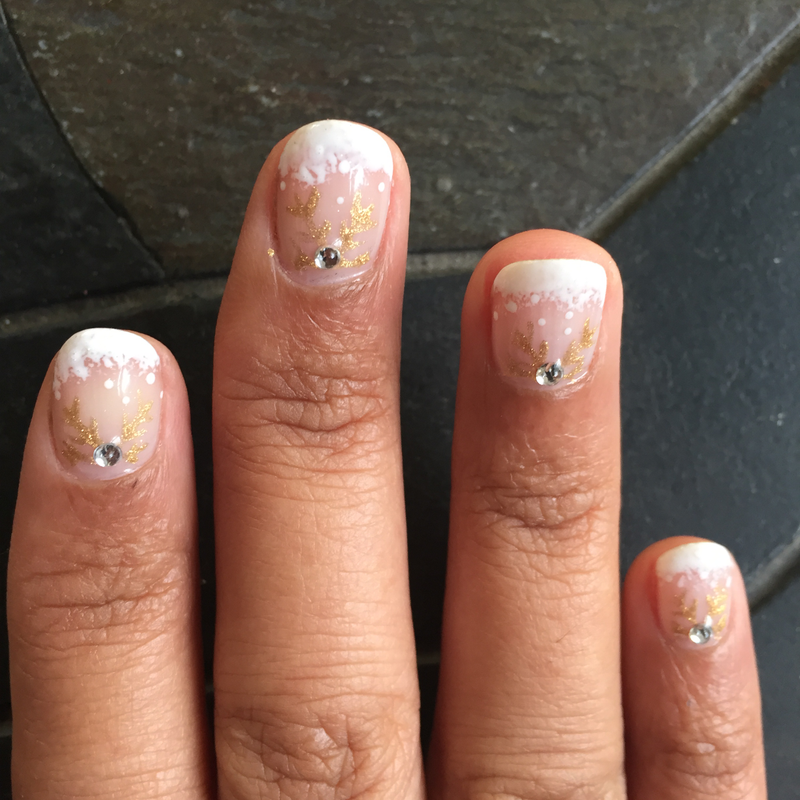 Illustration for article titled Holiday Nails!